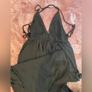 Forever21 long black dress with halter straps. Never worn only tried on. Size L